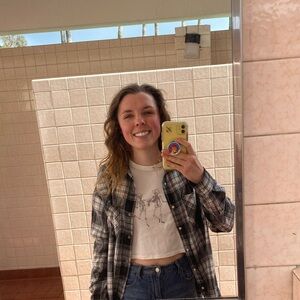 Meet your Posher, Jillian